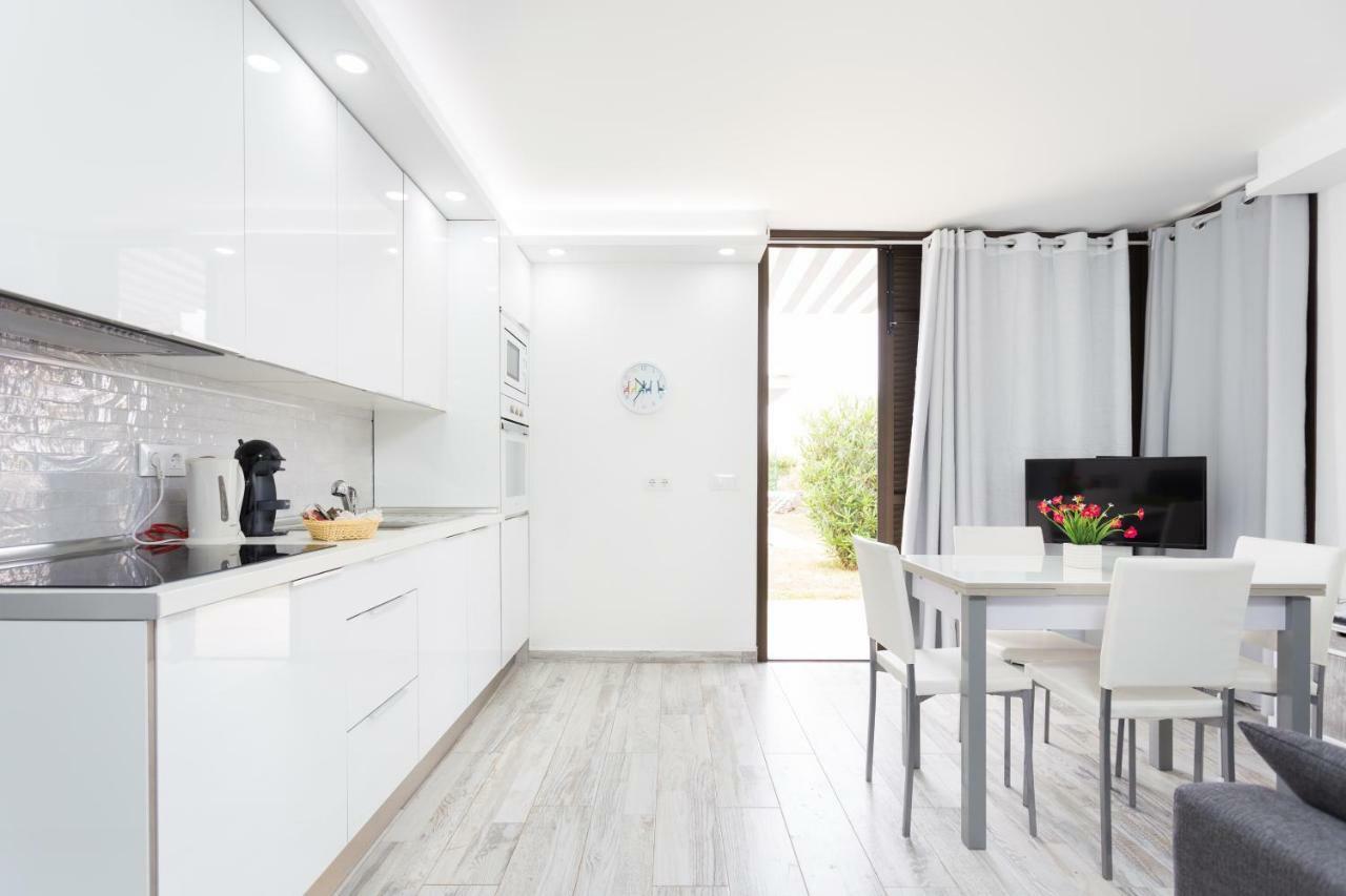 241 Quiet Bungalow With Terrace And Barbecue Playa de las Américas Eksteriør billede